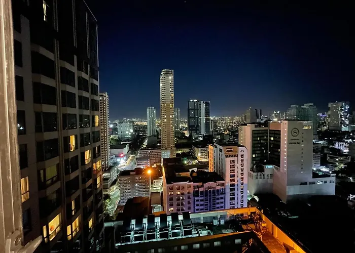 Luxurious & Spacious Manila